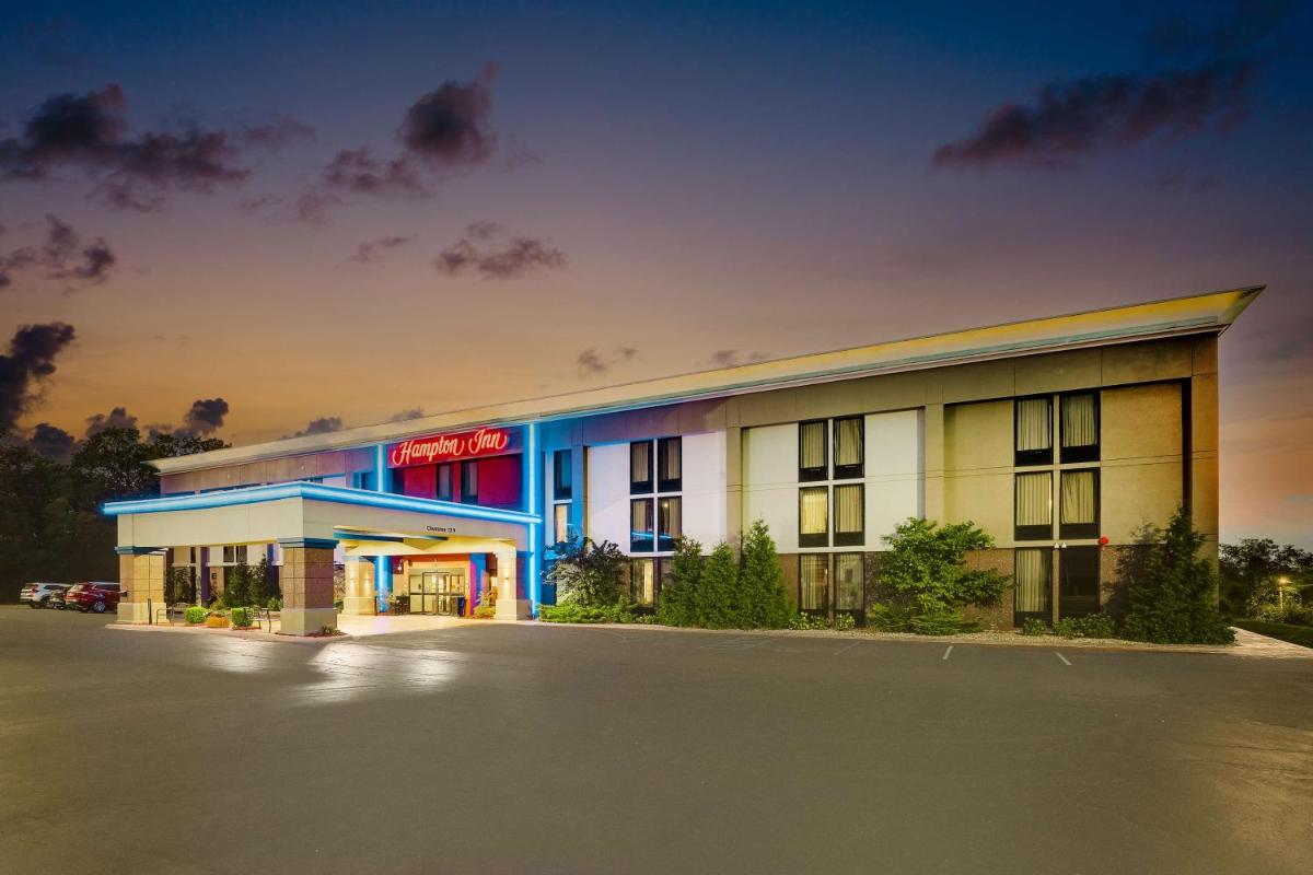 Popular attractions Area Nearby Property
